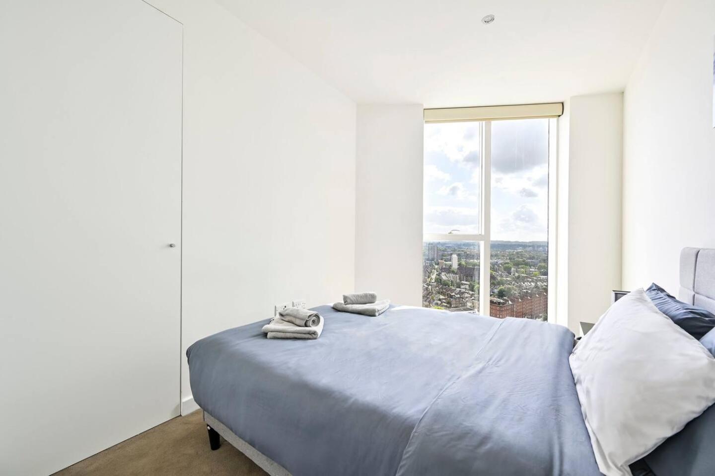 Appartement Luxury High-rise 21st Floor 2 Bedroom 2 Bath Flat Londres