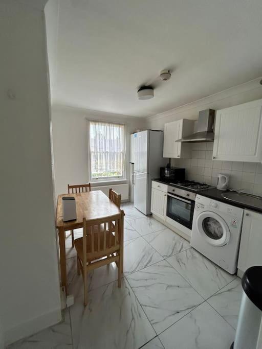 Appartamento East 2 Bedroom Flat Londra