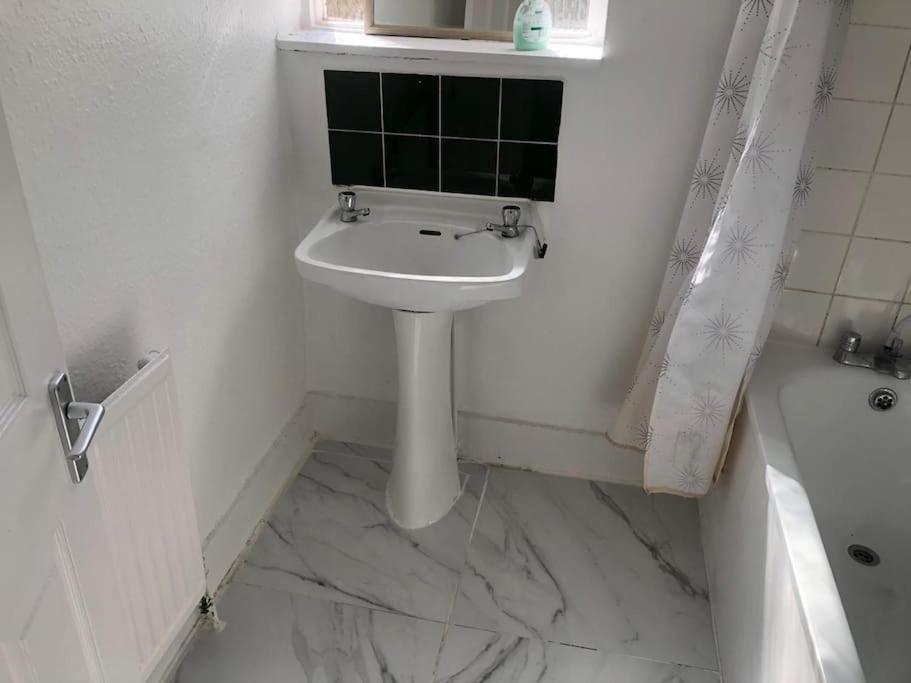 Appartamento East 2 Bedroom Flat Londra