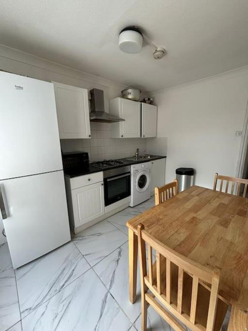 East 2 Bedroom Flat Appartamento Londra