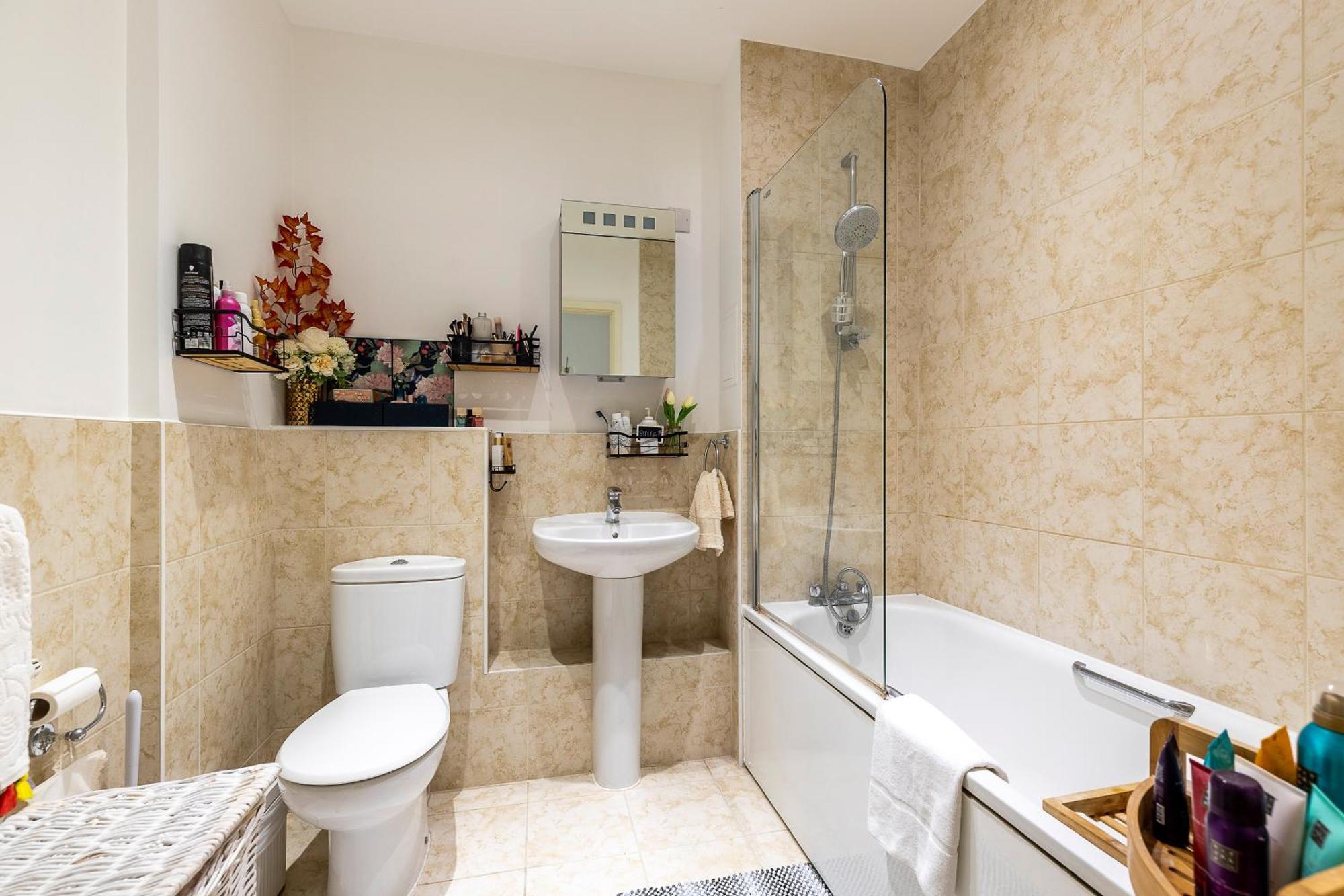 Canary Wharf Retreat With Scenic Balcony Views Appartement Londen