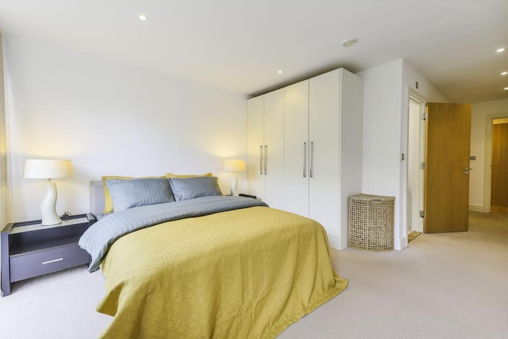Appartamento Luxurious 2-bedroom Londra