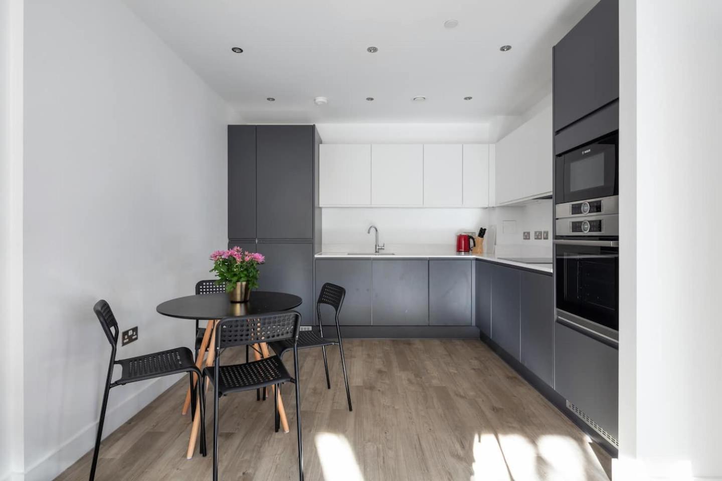 Apartment 2 Mins Walk From Ucl Campus And Stadium