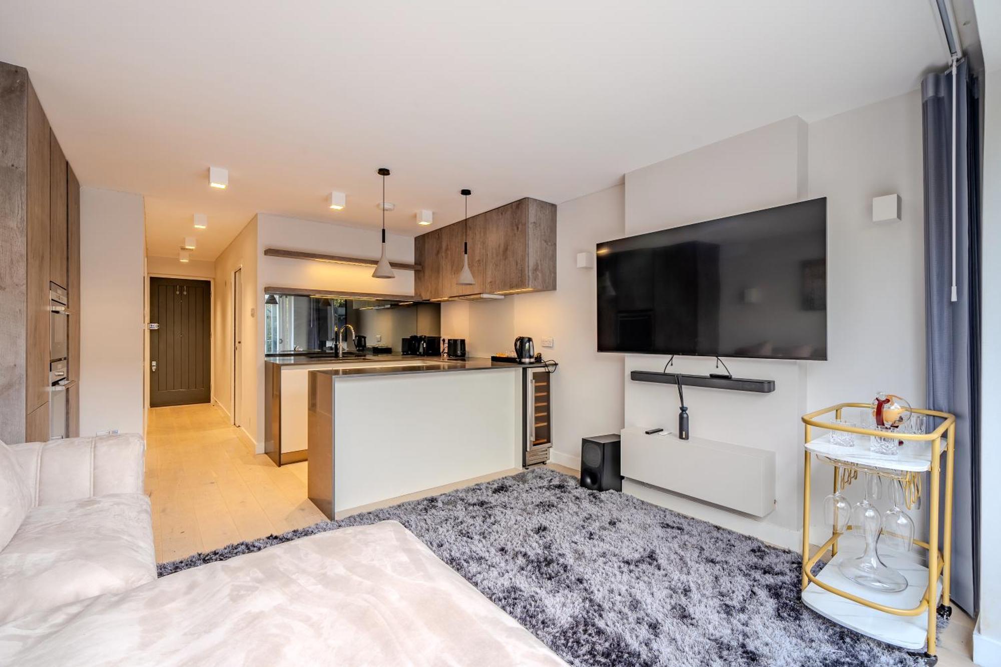Stunning 1 Bedroom In The Heart Of Leilighet *