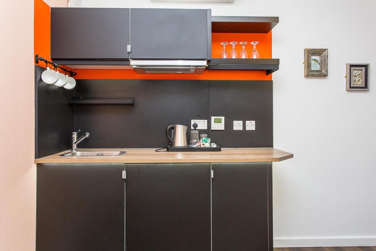 Grantly Hotel London