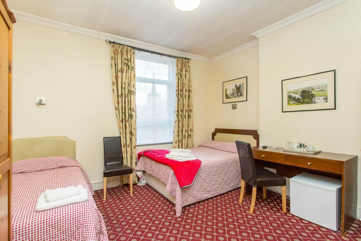Grantly 3* London