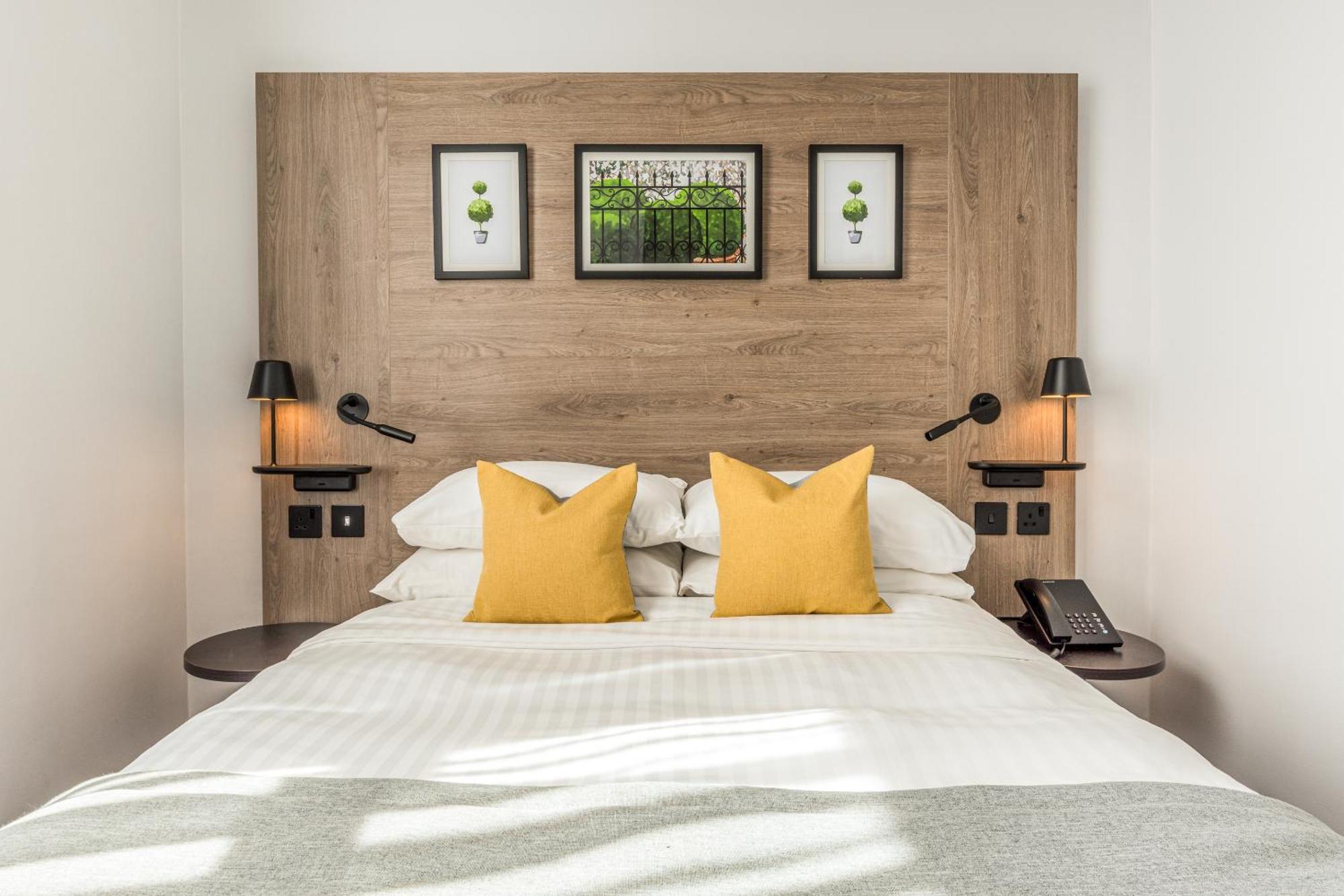 Princes Square 4* Londra