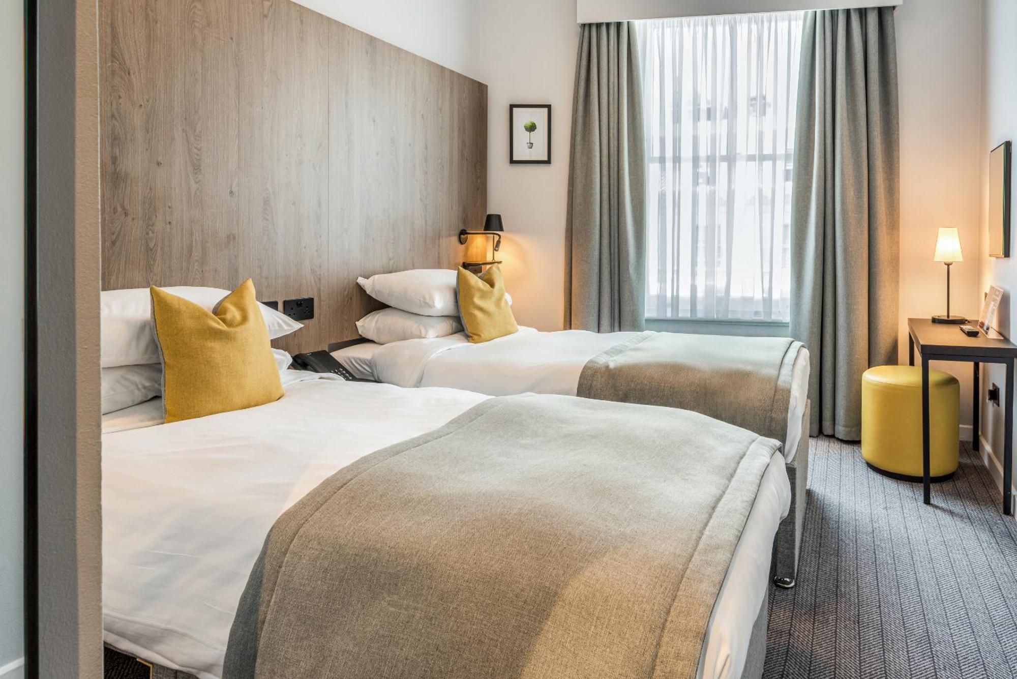 Princes Square 4* Londra