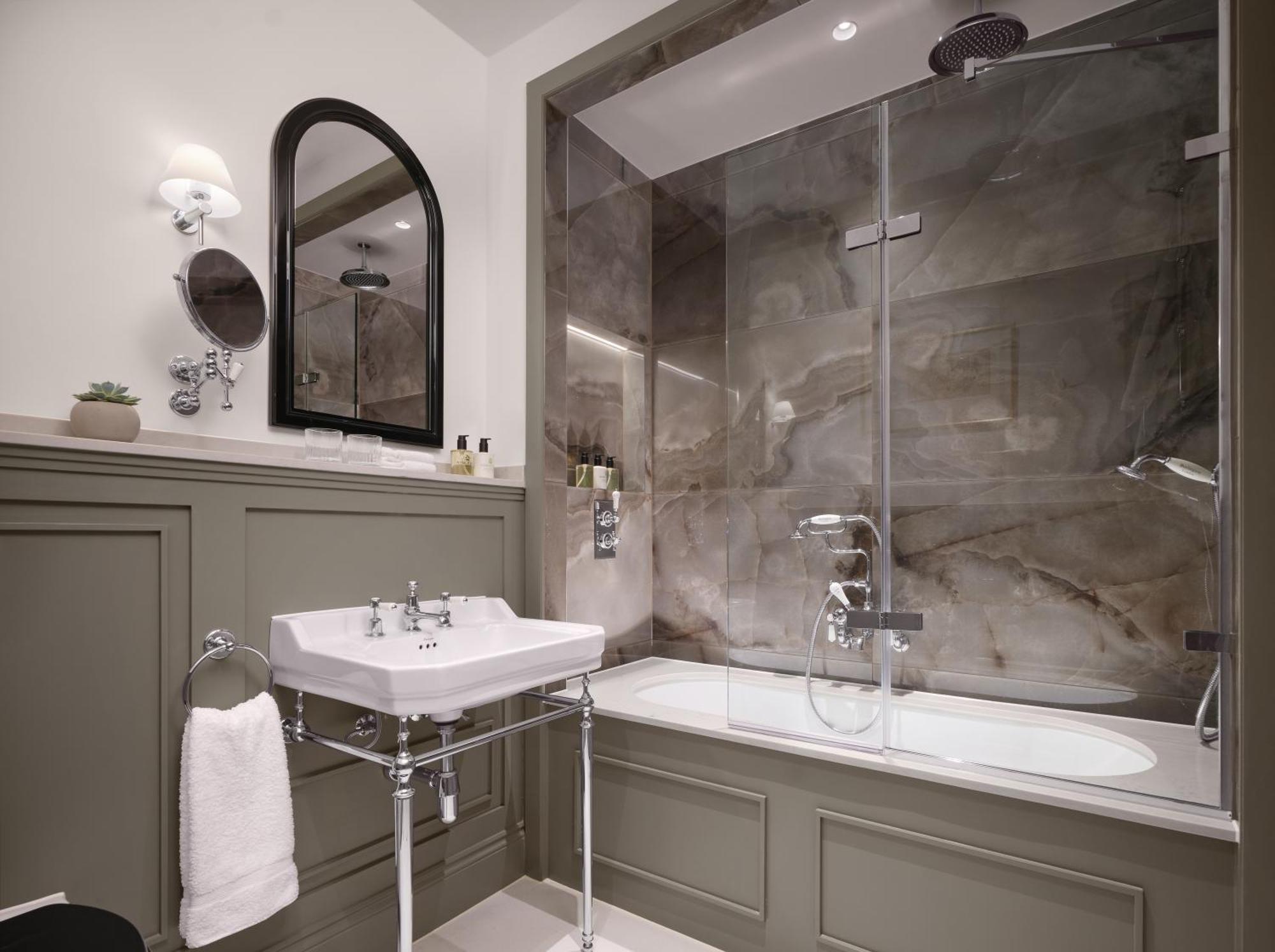 The Chelsea Townhouse By Iconic Luxury Hotel London