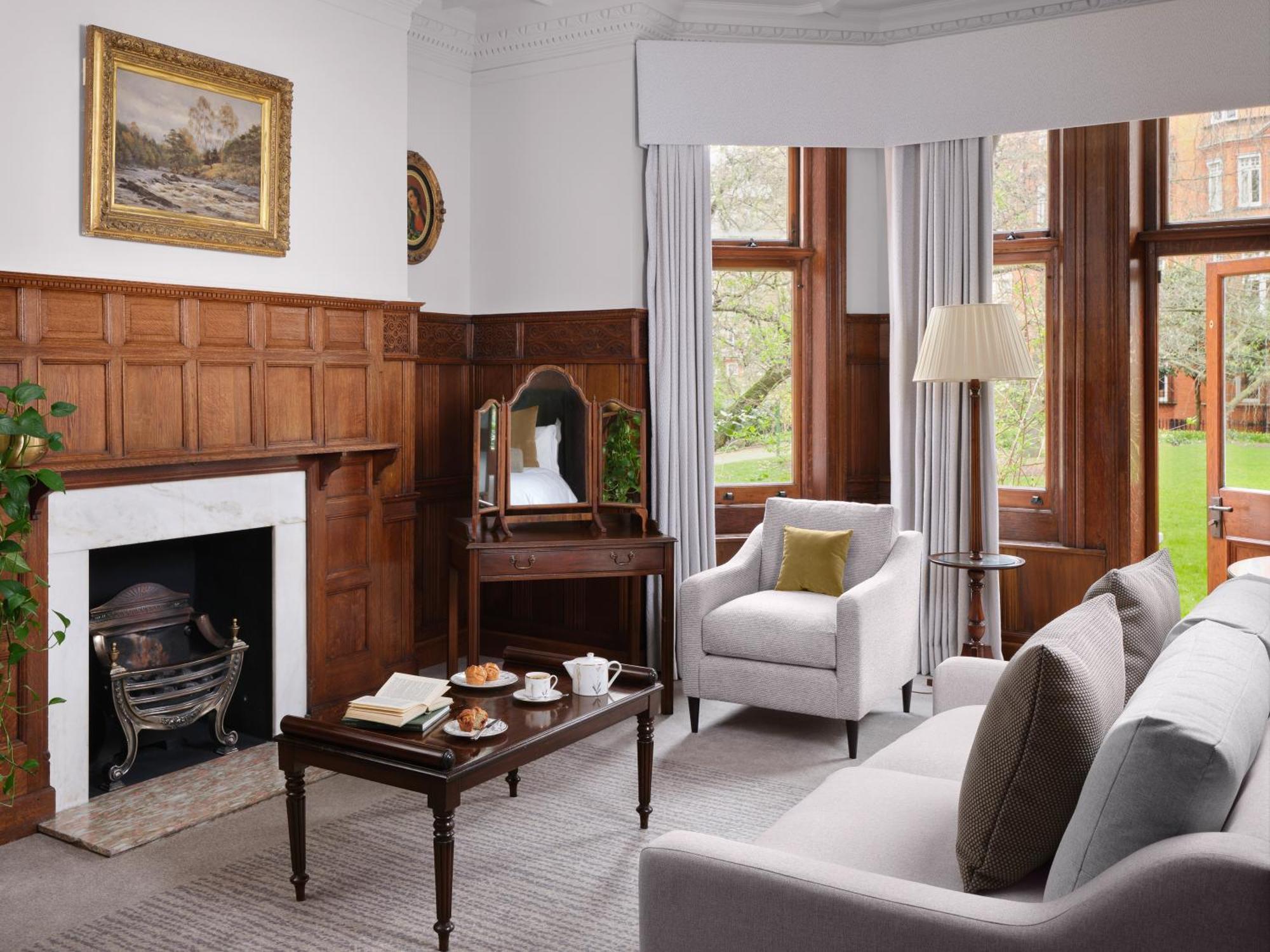 Hotel The Chelsea Townhouse By Iconic Luxury London