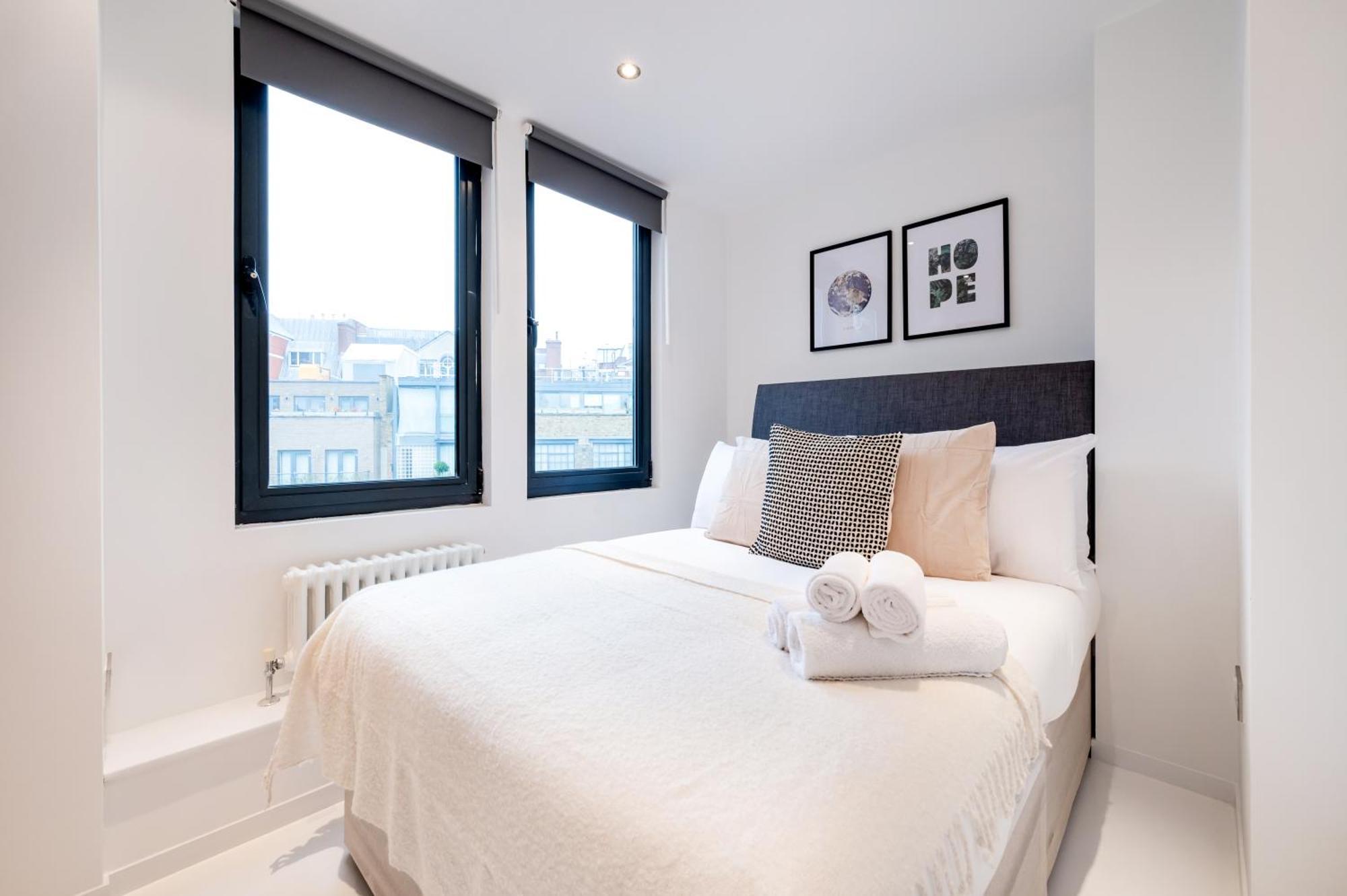 Huge & 3 Bedr, 4 Beds, Covent Gdn Londres