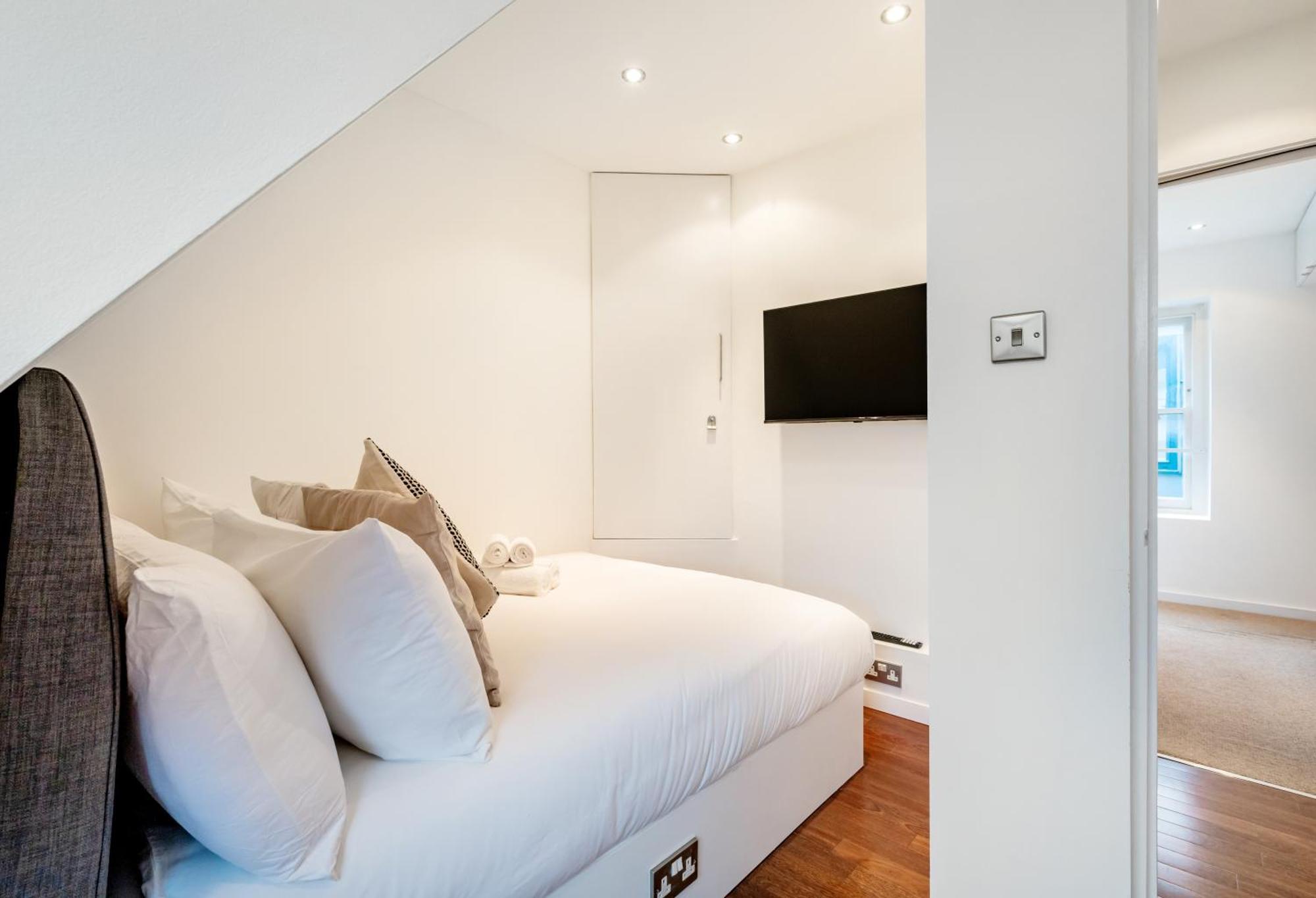 Huge & 3 Bedr, 4 Beds, Covent Gdn Lejlighed *