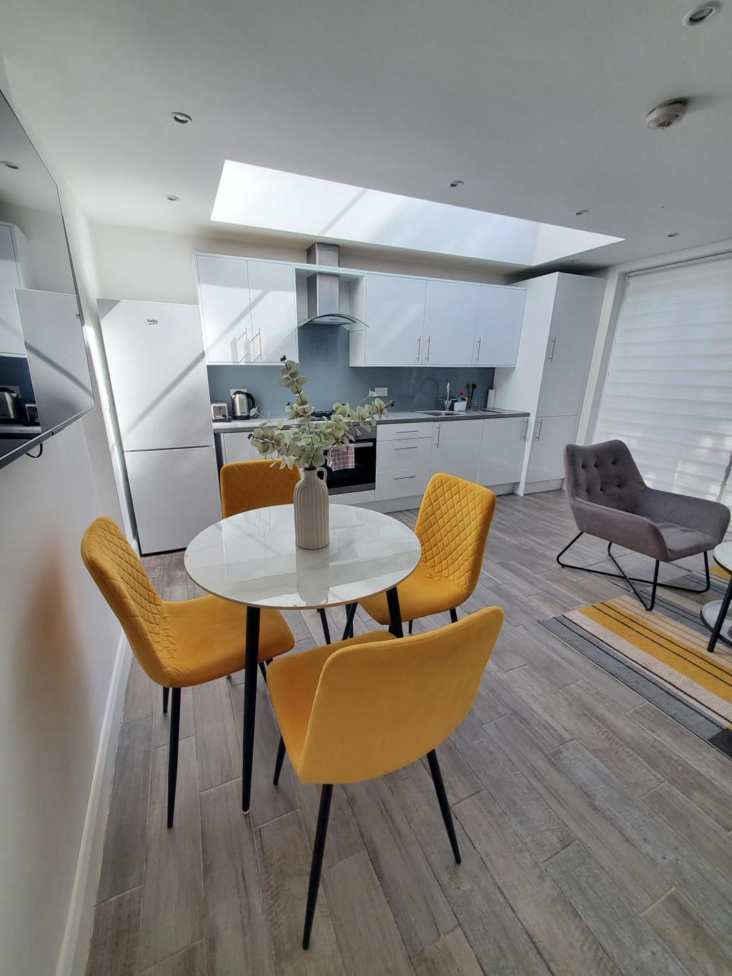 2 Double Bedroom Garden Flat In Acton,london Lejlighed London