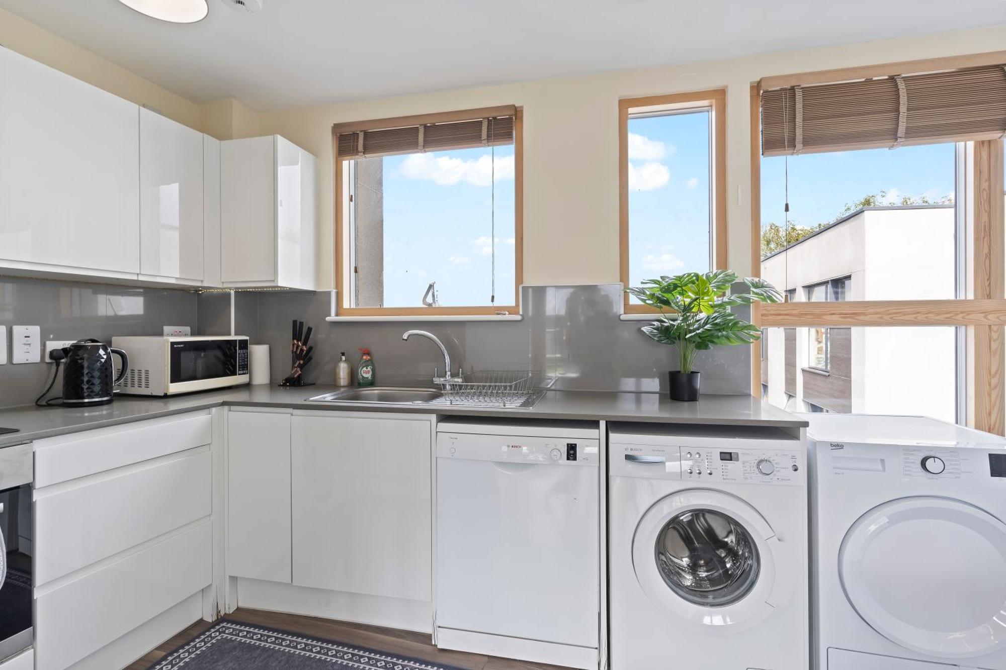 Lejlighed Spectacular 3br 2bath Rooftop Sky-views With Parking London
