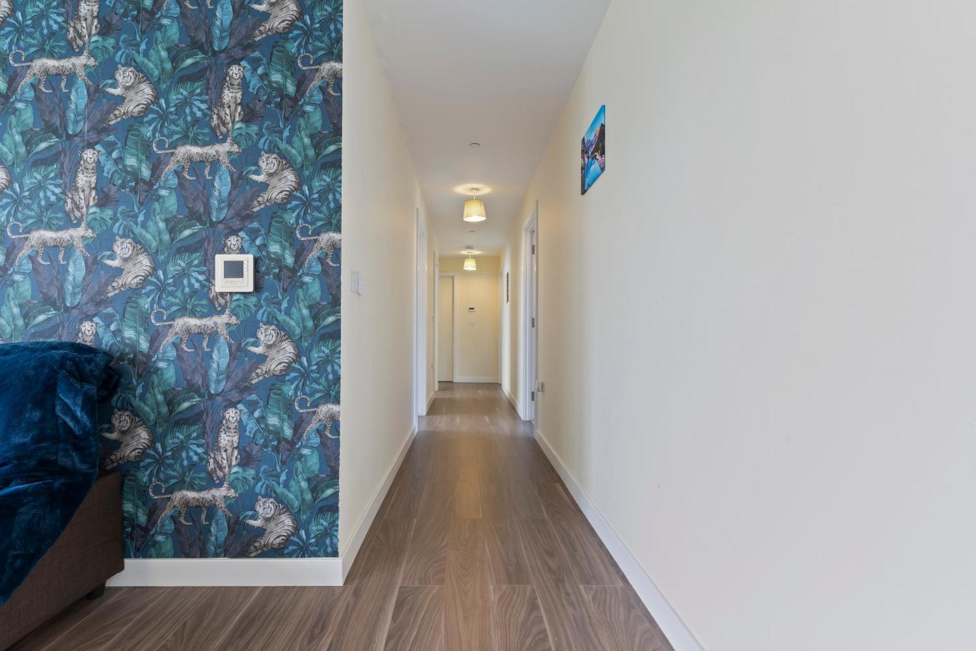 Spectacular 3br 2bath Rooftop Sky-views With Parking Lejlighed *