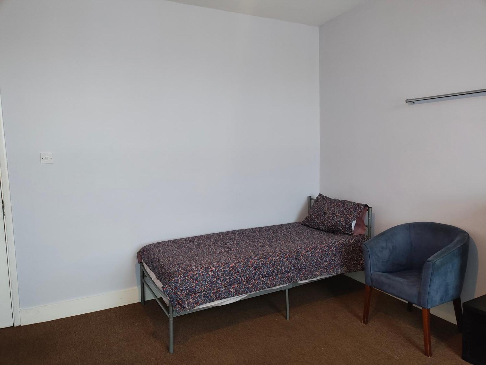 The Highbury & Islington 2 Single Beds * Londra