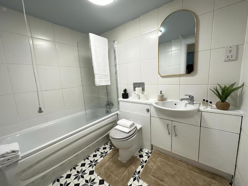 Three Bedroom Near Marble Arch Appartement *