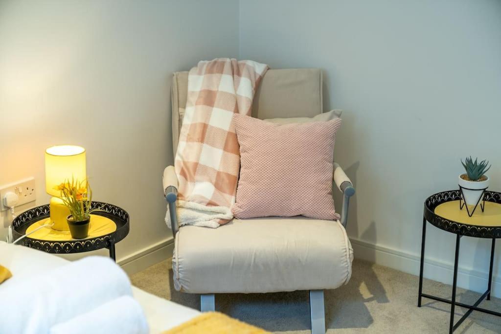 Apartment Luxury Kew Bridge Balcony Free Parking *