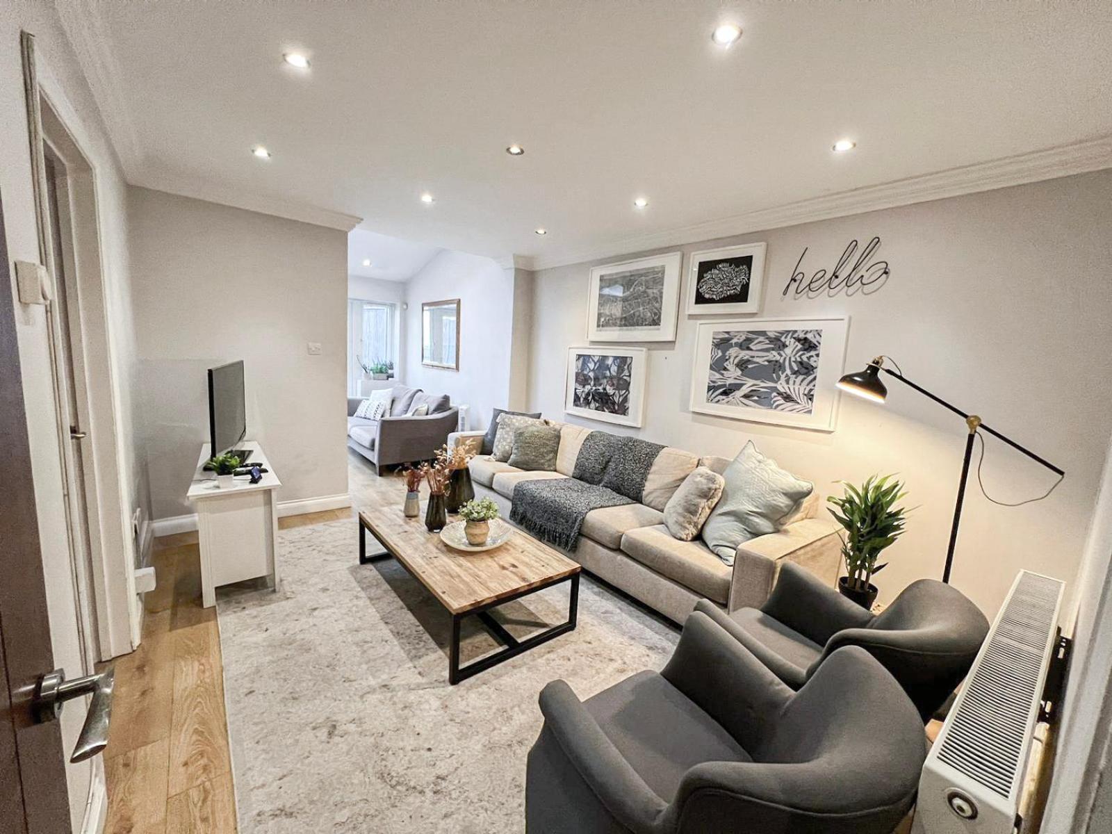 Appartamento Lovely 4 Bedroom Flat With Ample Garden In Brondesbury, Kilburn Londra