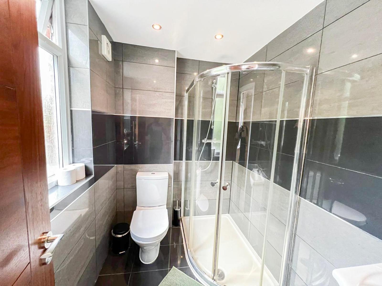 Appartamento Lovely 4 Bedroom Flat With Ample Garden In Brondesbury, Kilburn