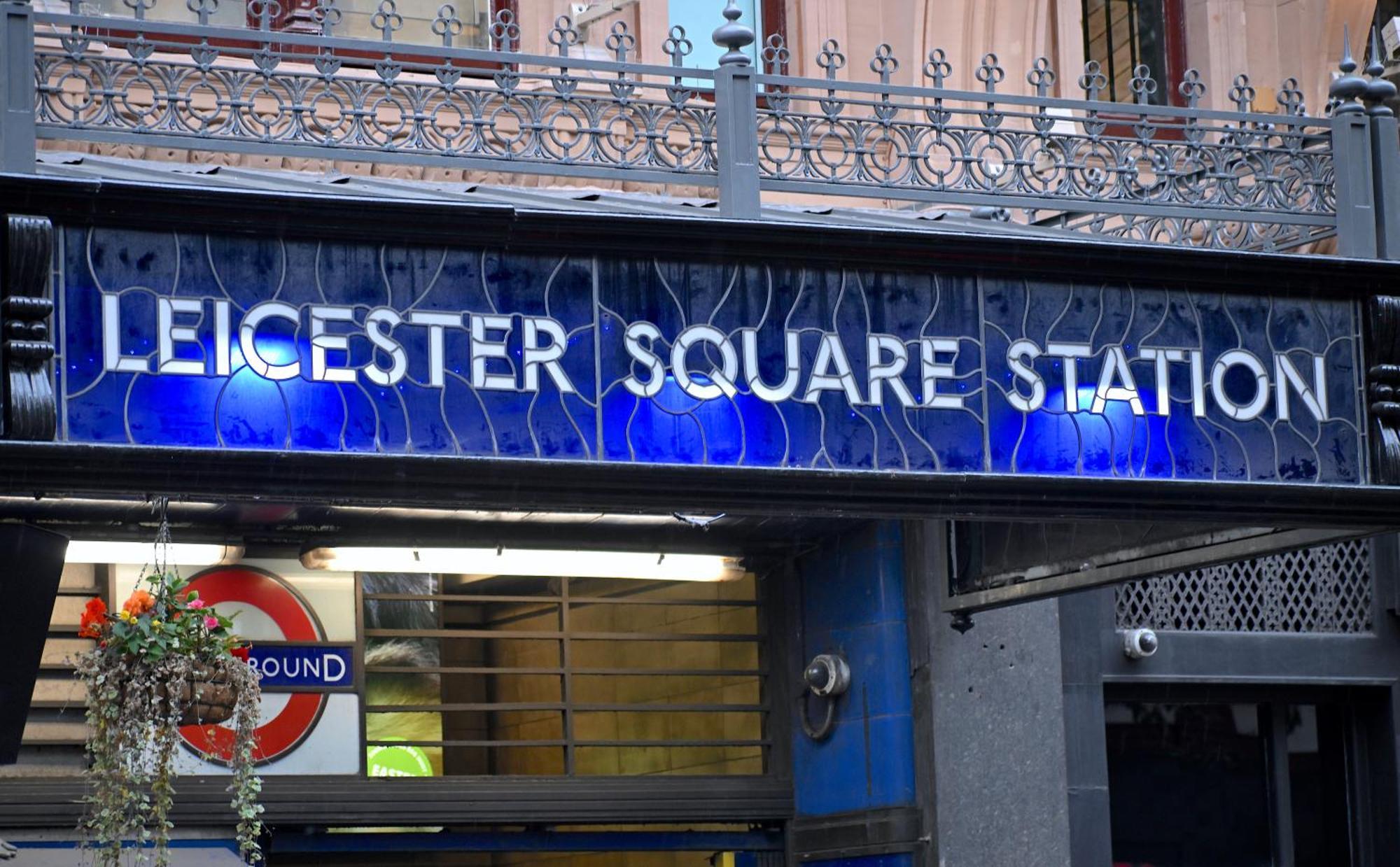 Appartement Peaceful And Leicester Square Londen