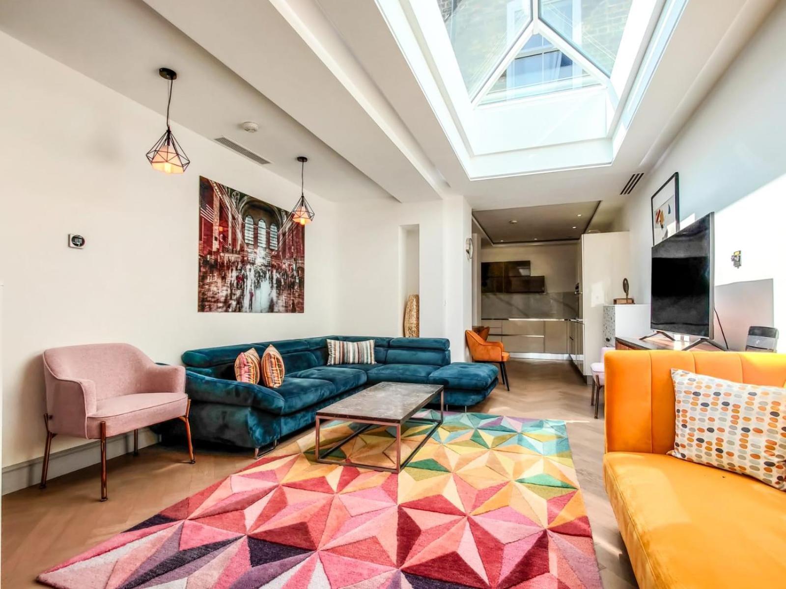 Stylish Modern In Nw6 London