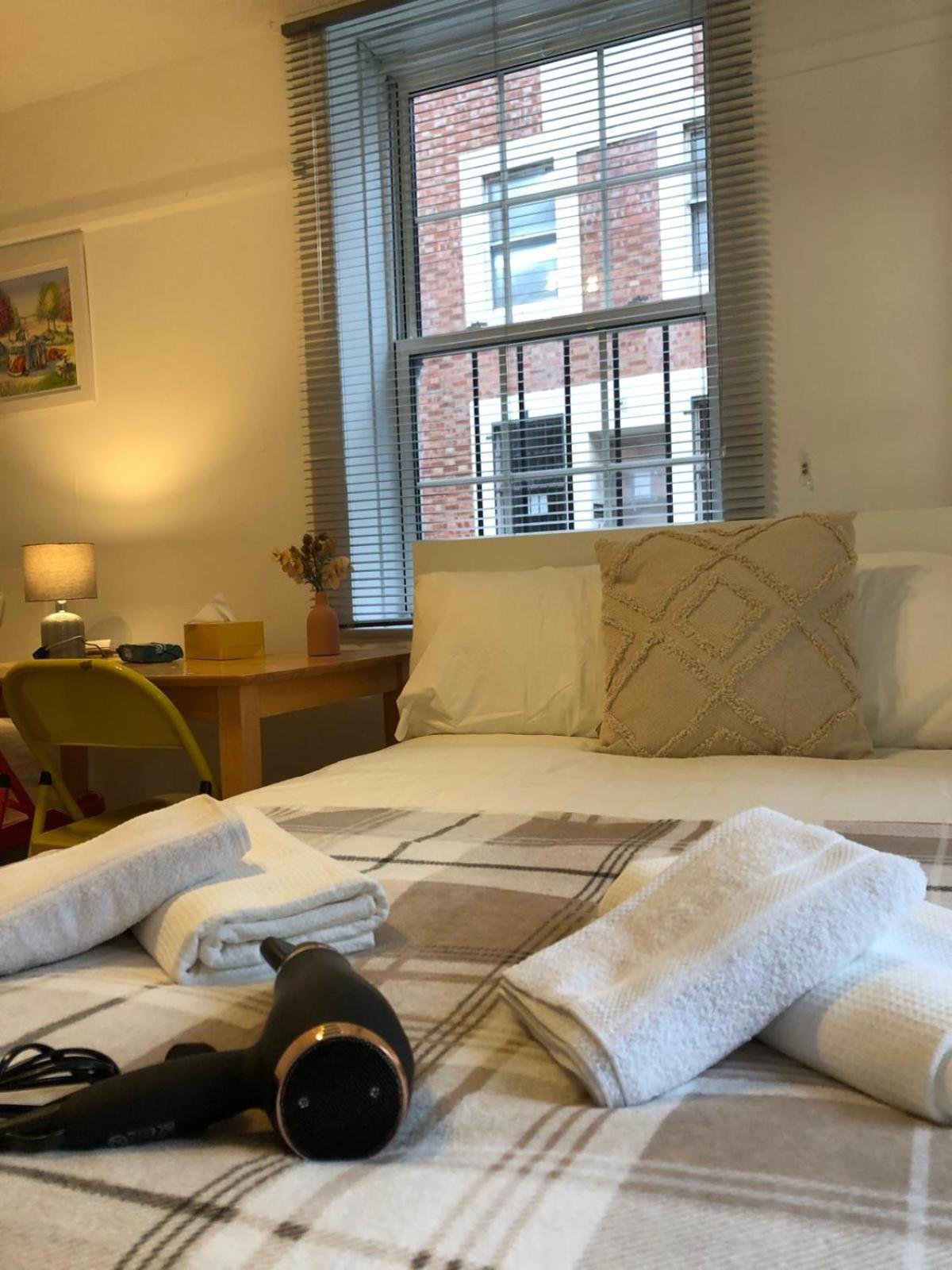 Comfy Private Bedrooms Near O2 Forum Kentish Town, Camden Londen
