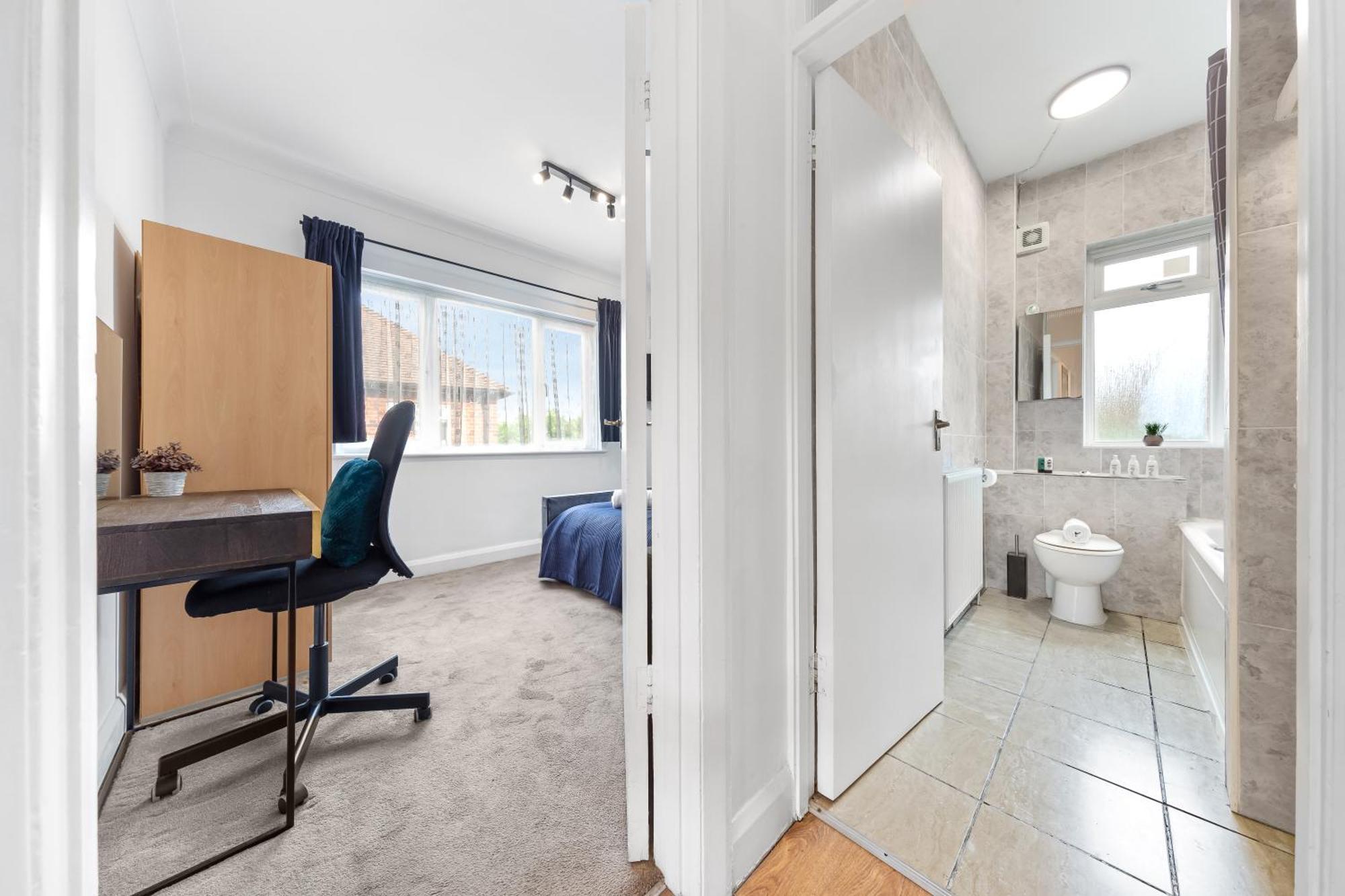 Duplex 3 Bed - Near Station - Golders - Lägenhet
