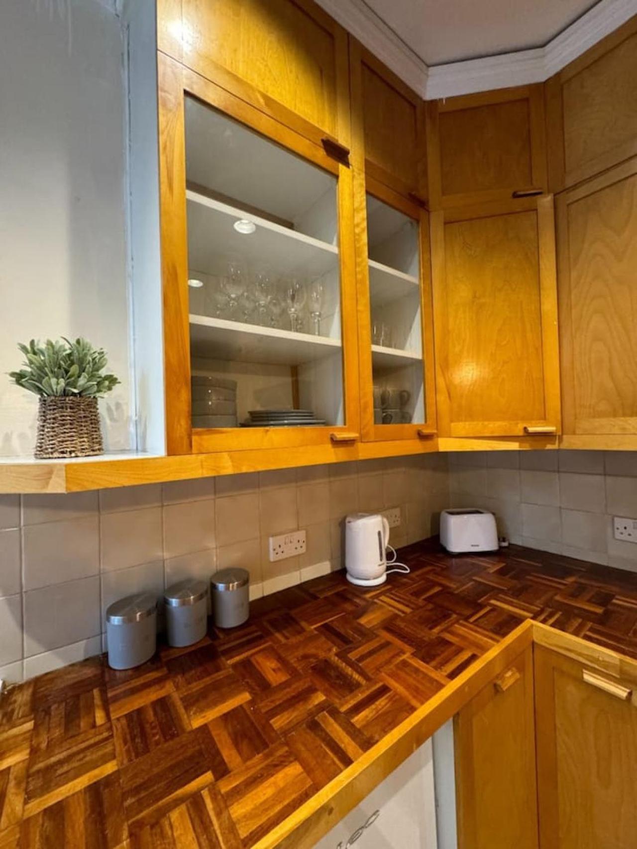 Charming Victorian Townhouse In Hackney Feriehus London