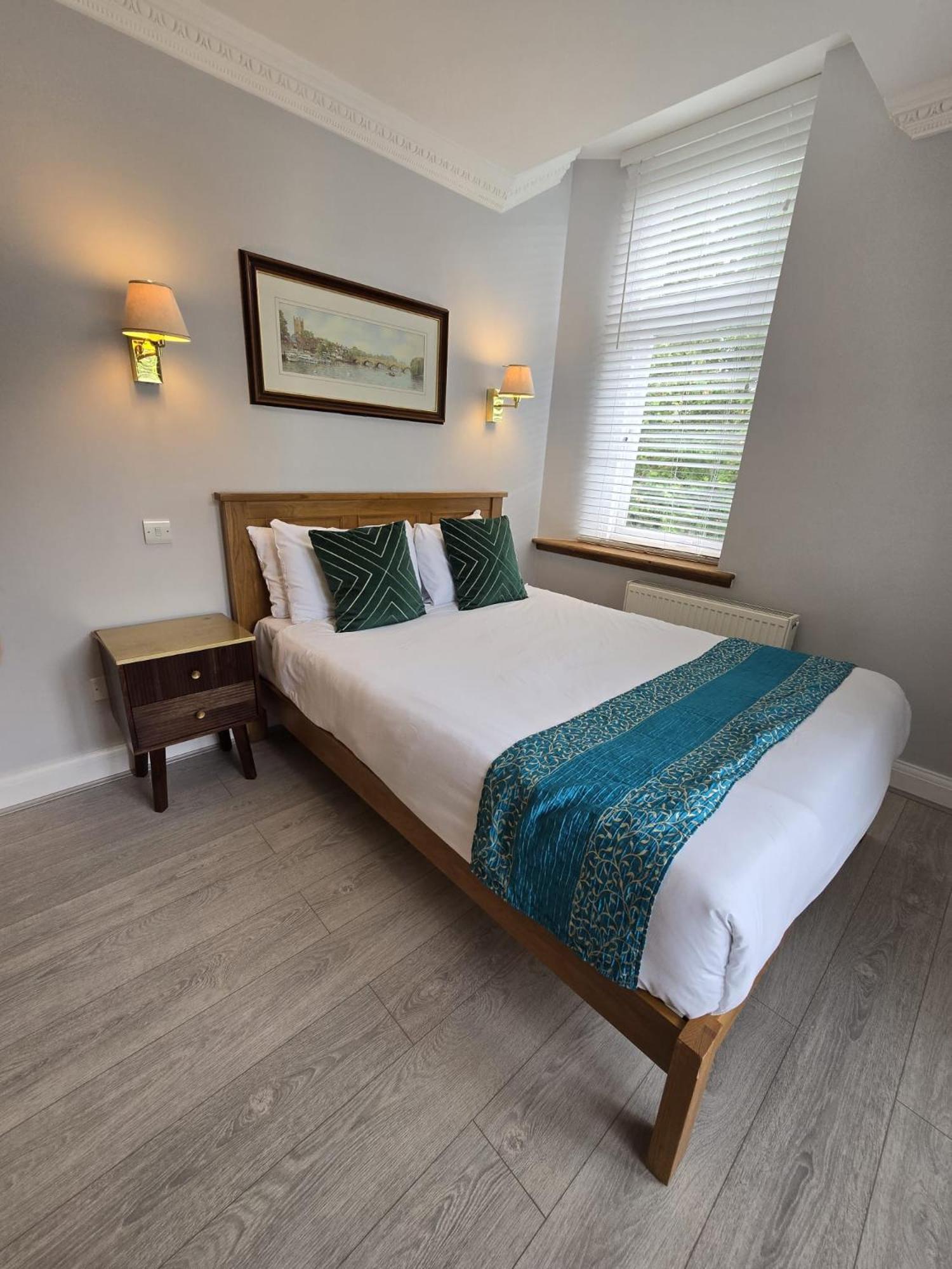 Aspen Hotel 3*