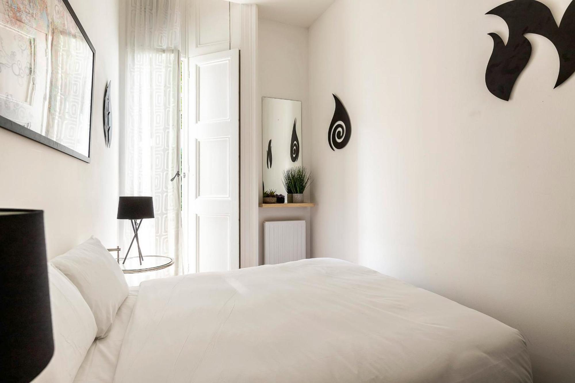 Classic Victorian Flat With Terrace Lägenhet *
