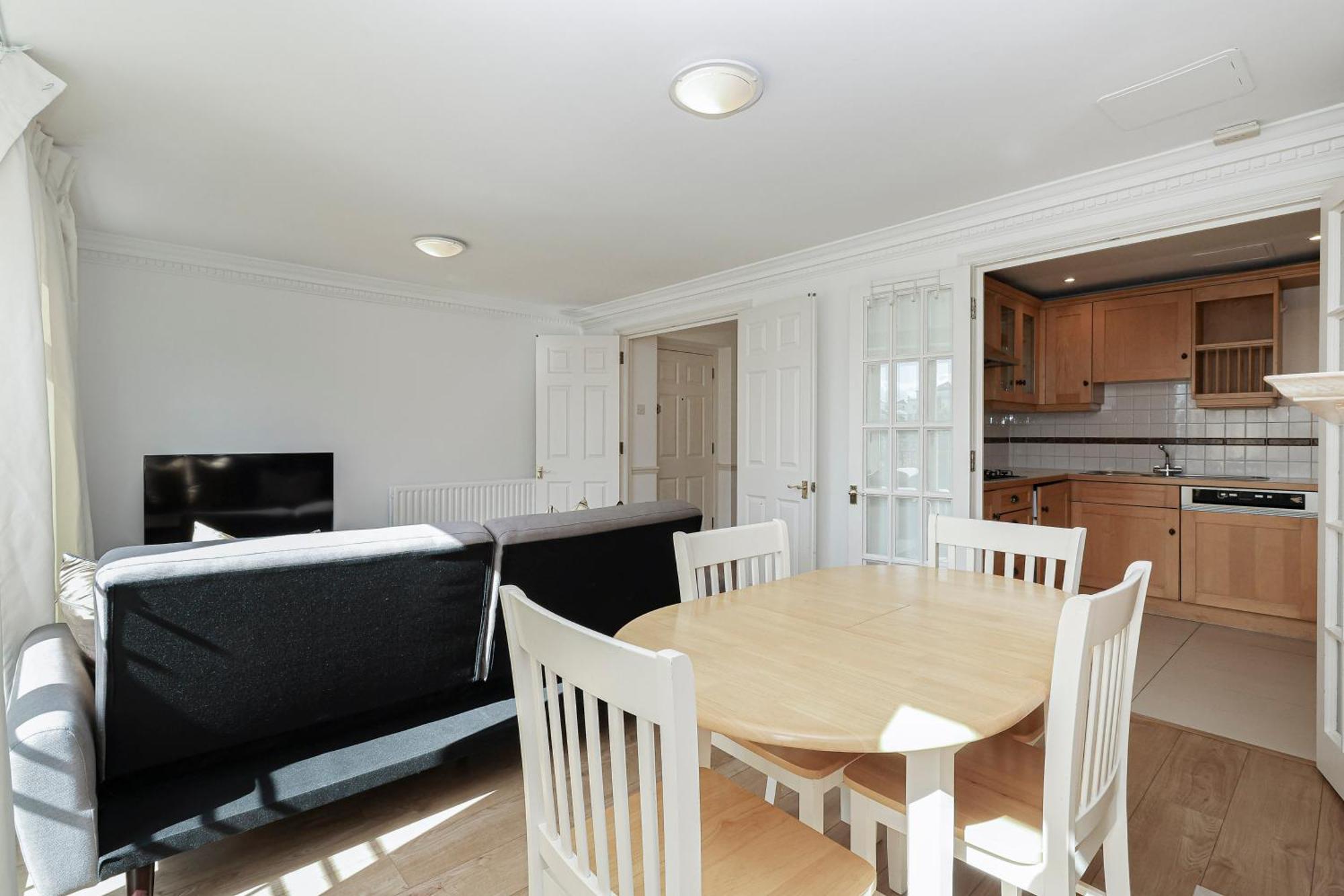 Two Bed Two Bath Kensington Appartement Londen