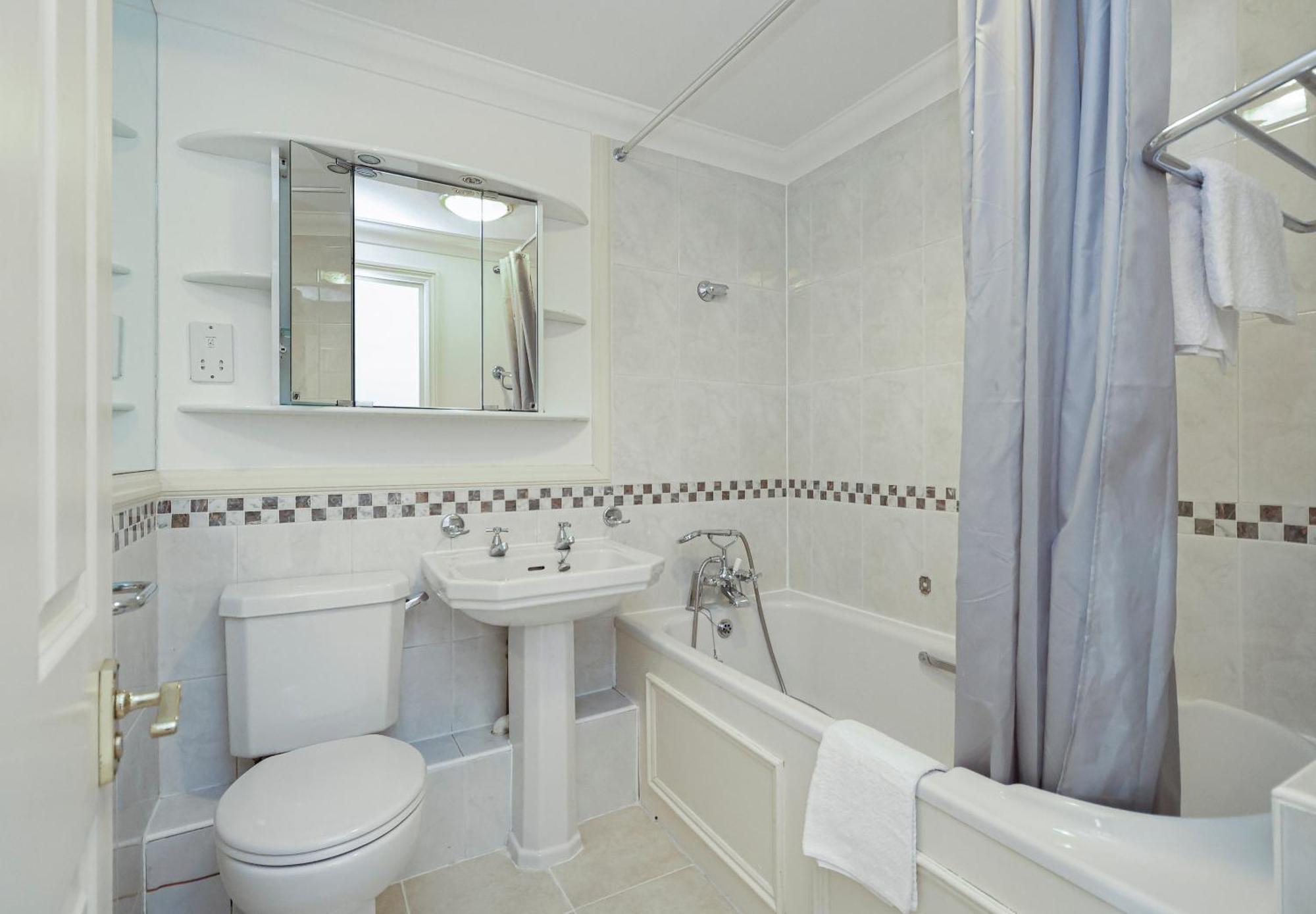 Two Bed Two Bath Kensington Londen