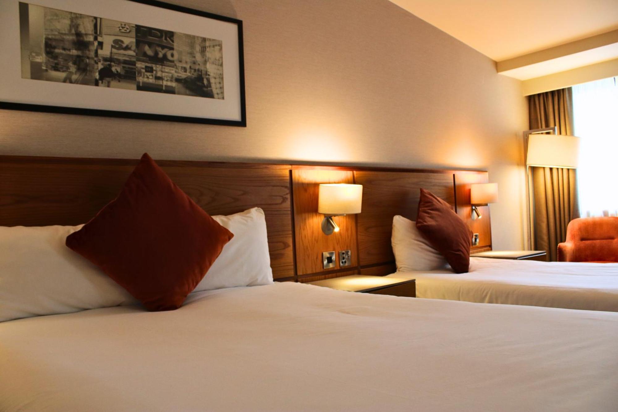 The Crown London, Worldhotels Distinctive 4*