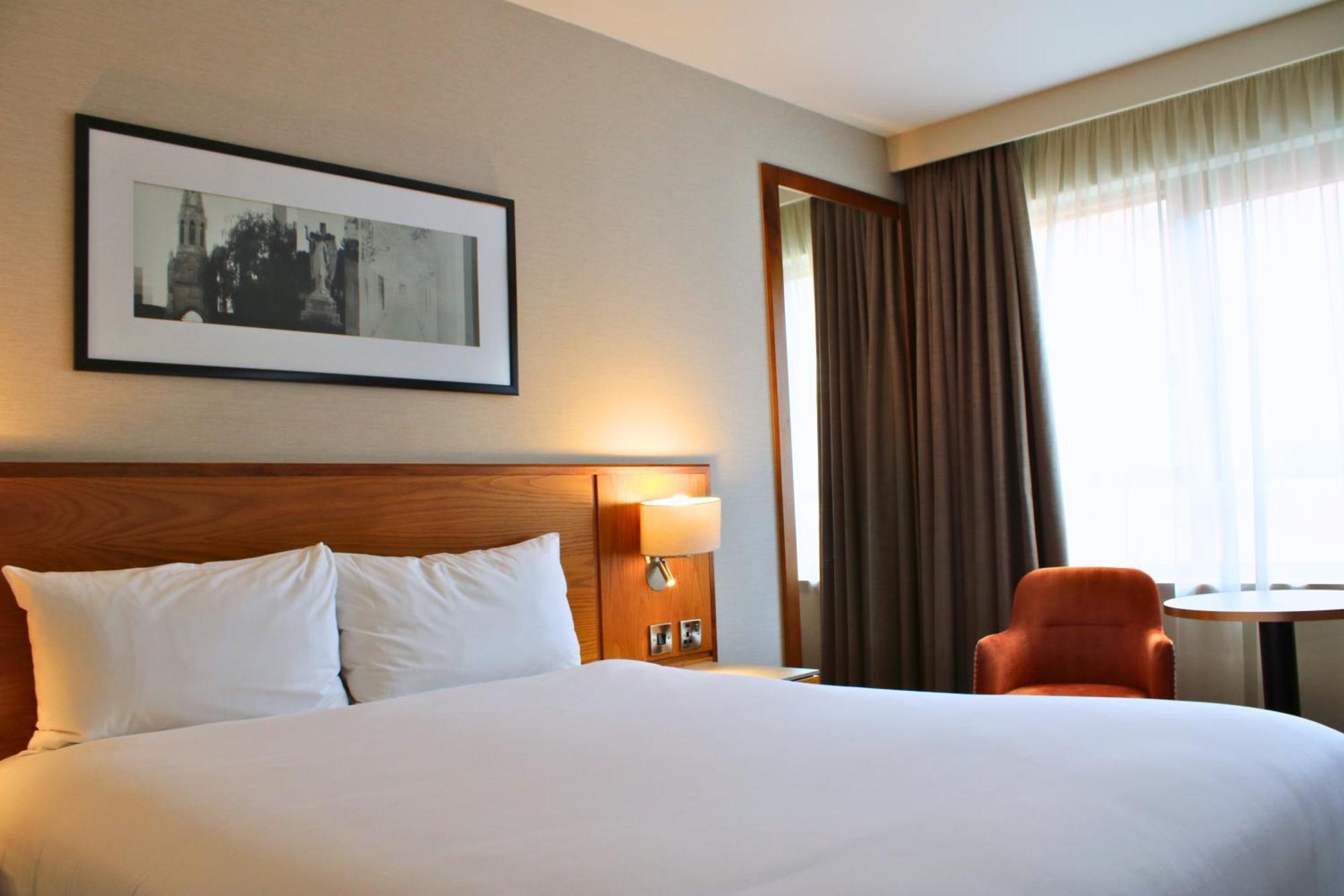 The Crown London, Worldhotels Distinctive 4* London