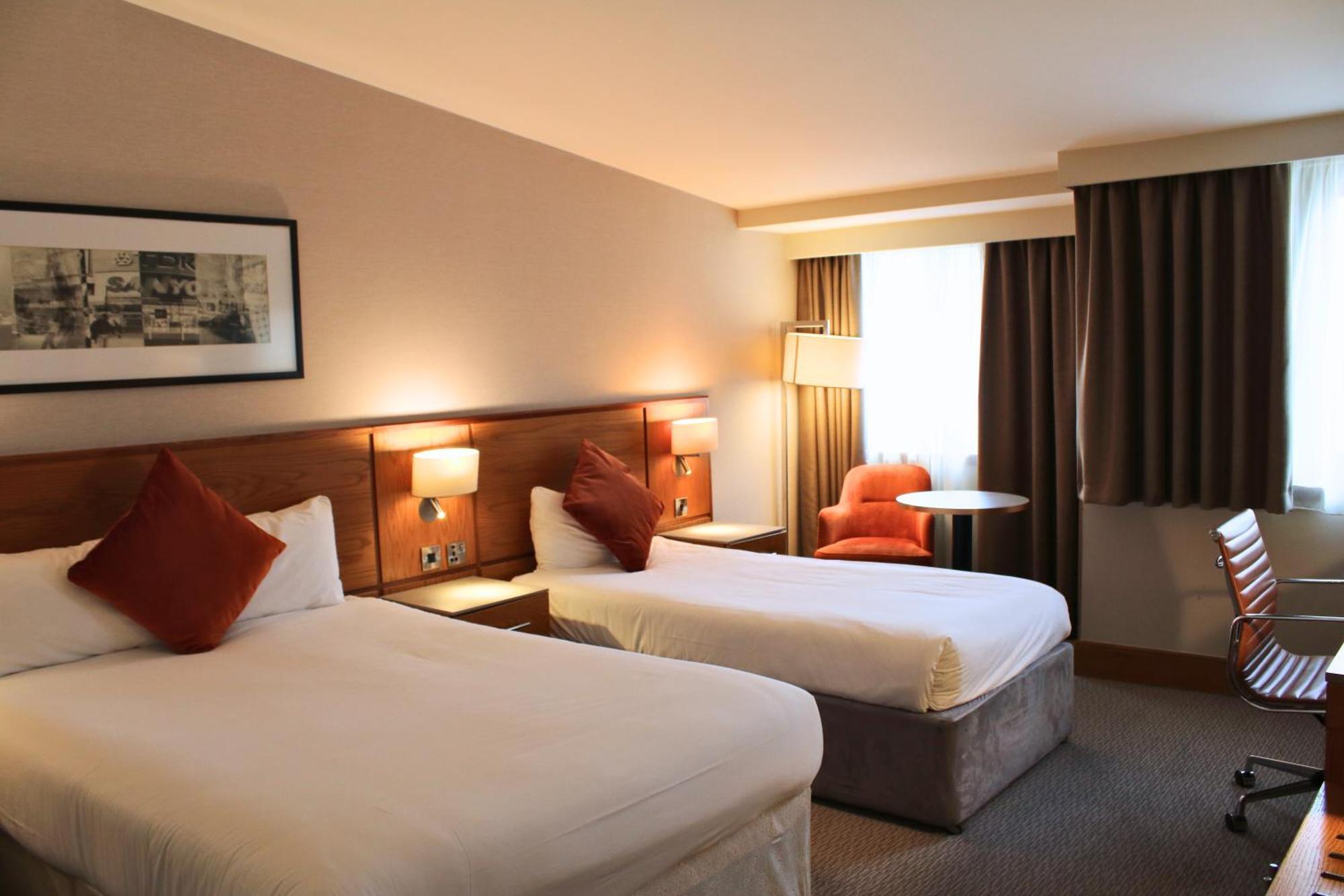 The Crown London, Worldhotels Distinctive Hotel