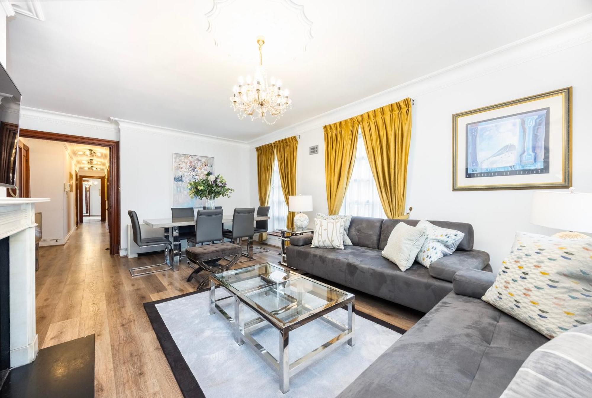 Aparthotel Carlton Court - Mayfair 5*