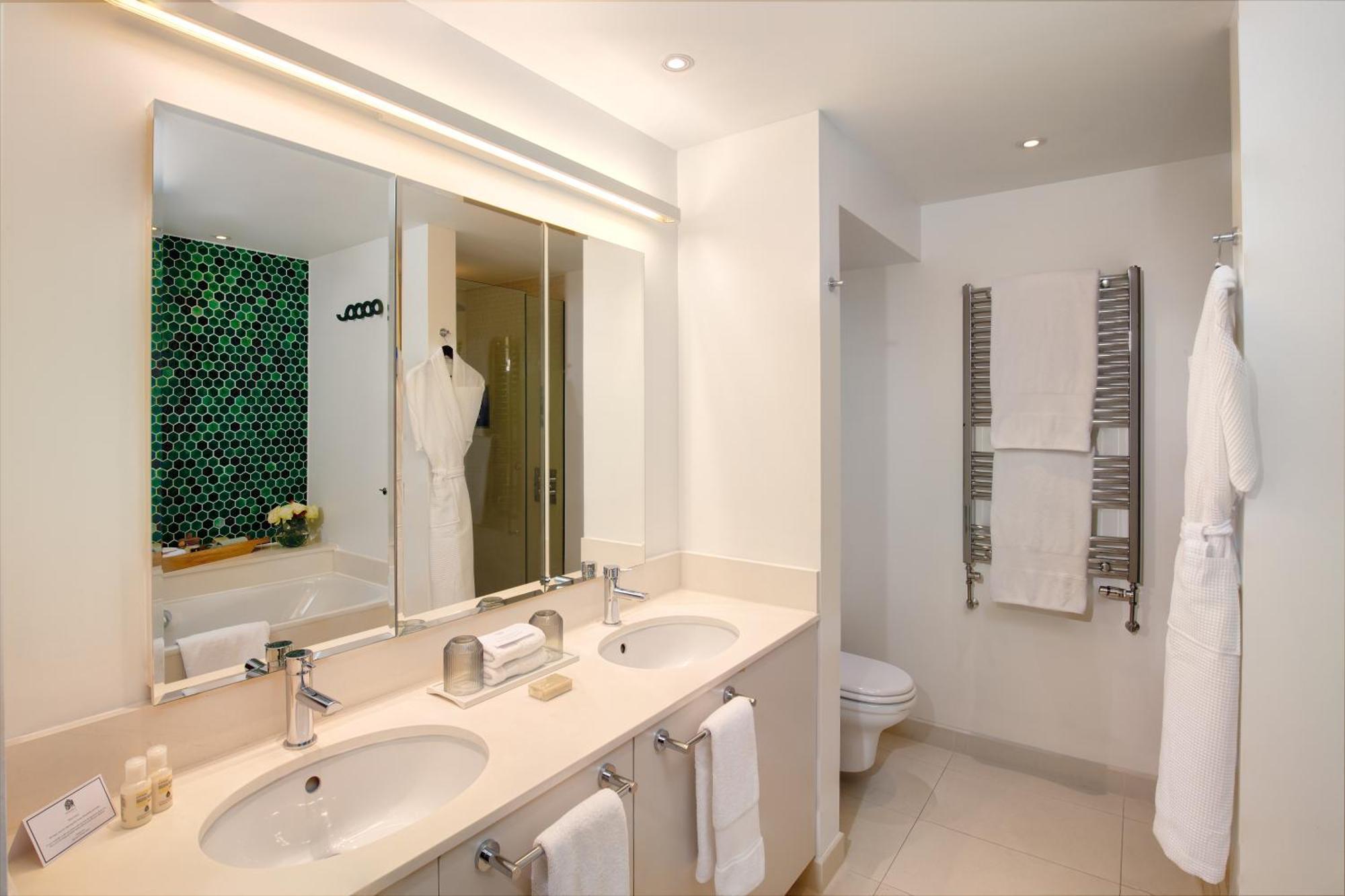 Monarch House - Serviced - Kensington Leilighet London