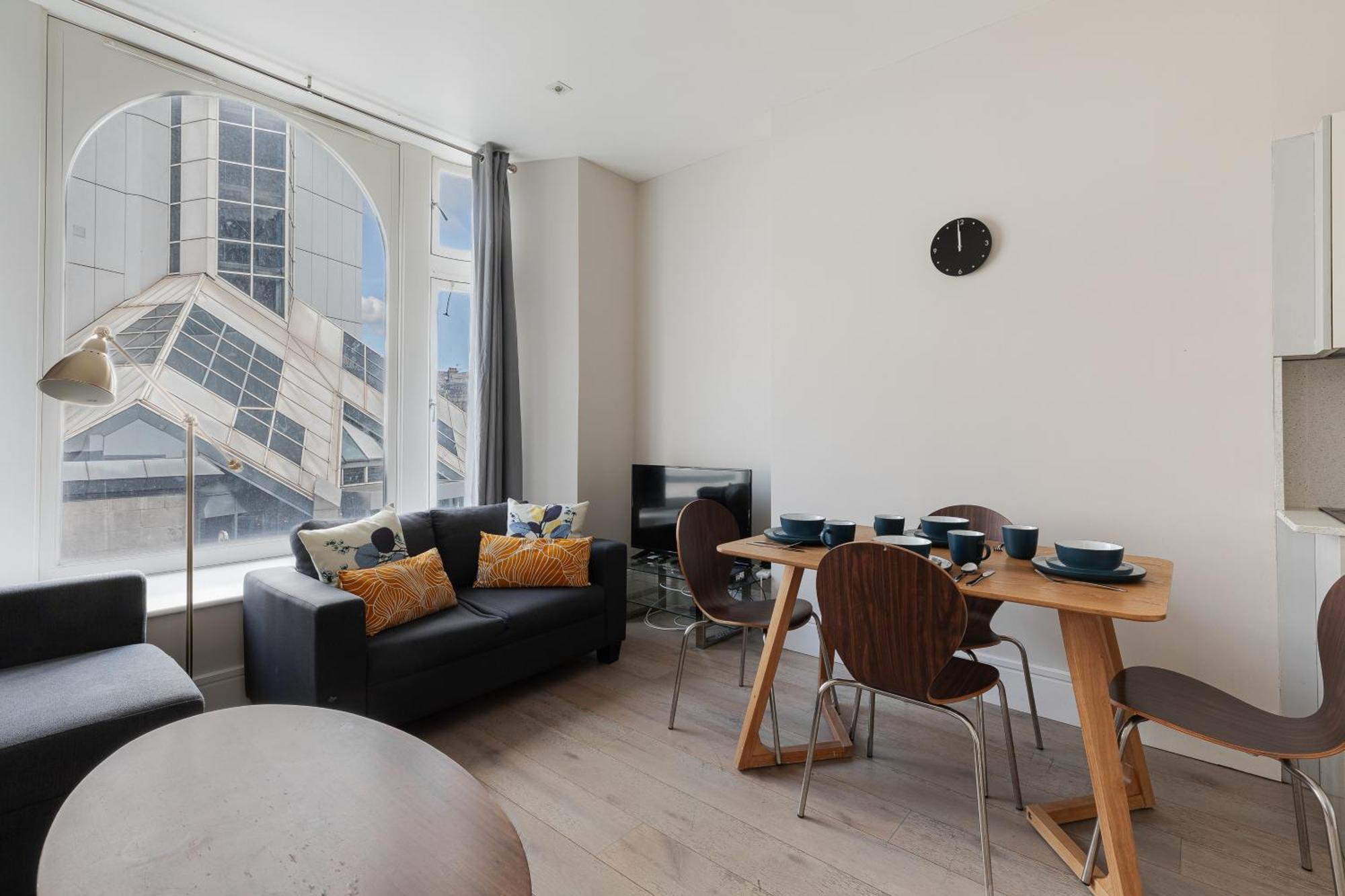 Lejlighed Superb Opposite Edgware Road Station London