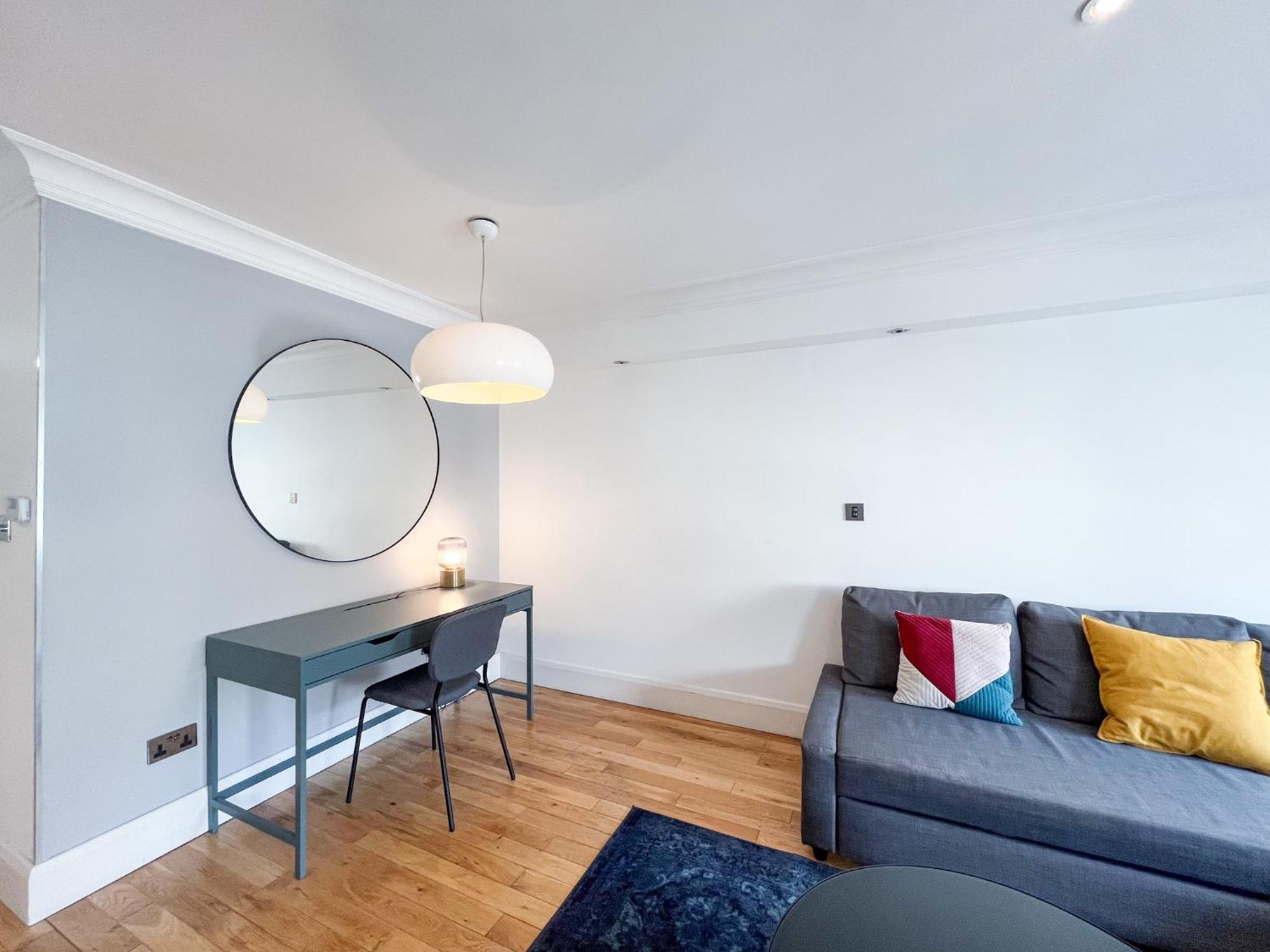 Appartamento Large And Very Stylish P1