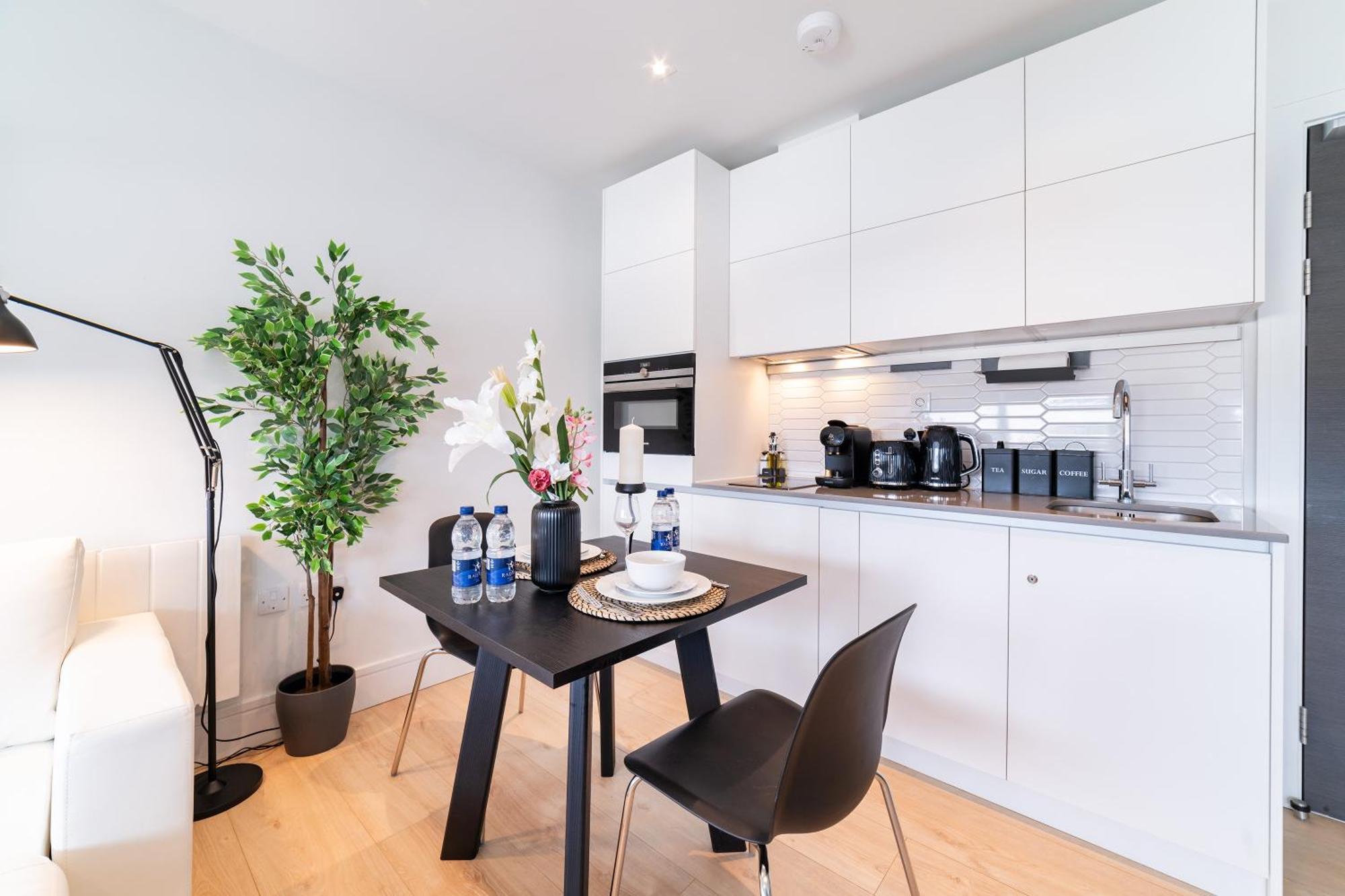 Apartment Stylish Retreats On Olympic Way London