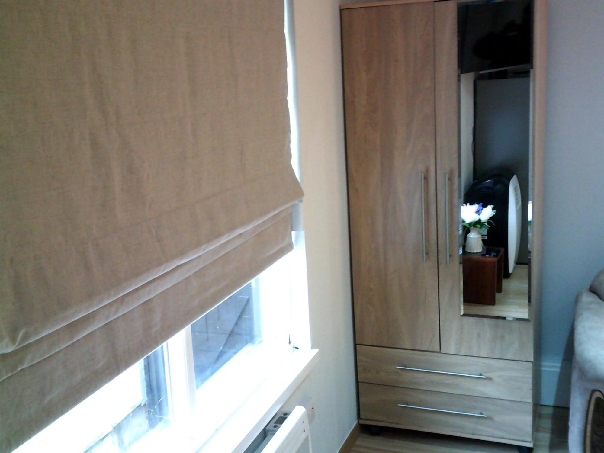 Newly Built Modern House With Free Parking Londen