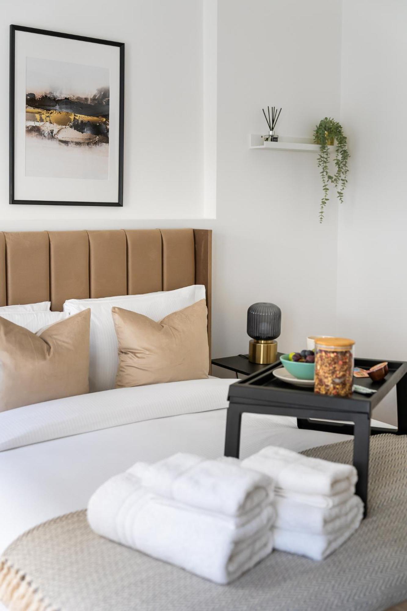 Semesterbostad 4br 2ba House By Livestay Short Lets & Serviced Near Oxford Circus With 2 Private Patios