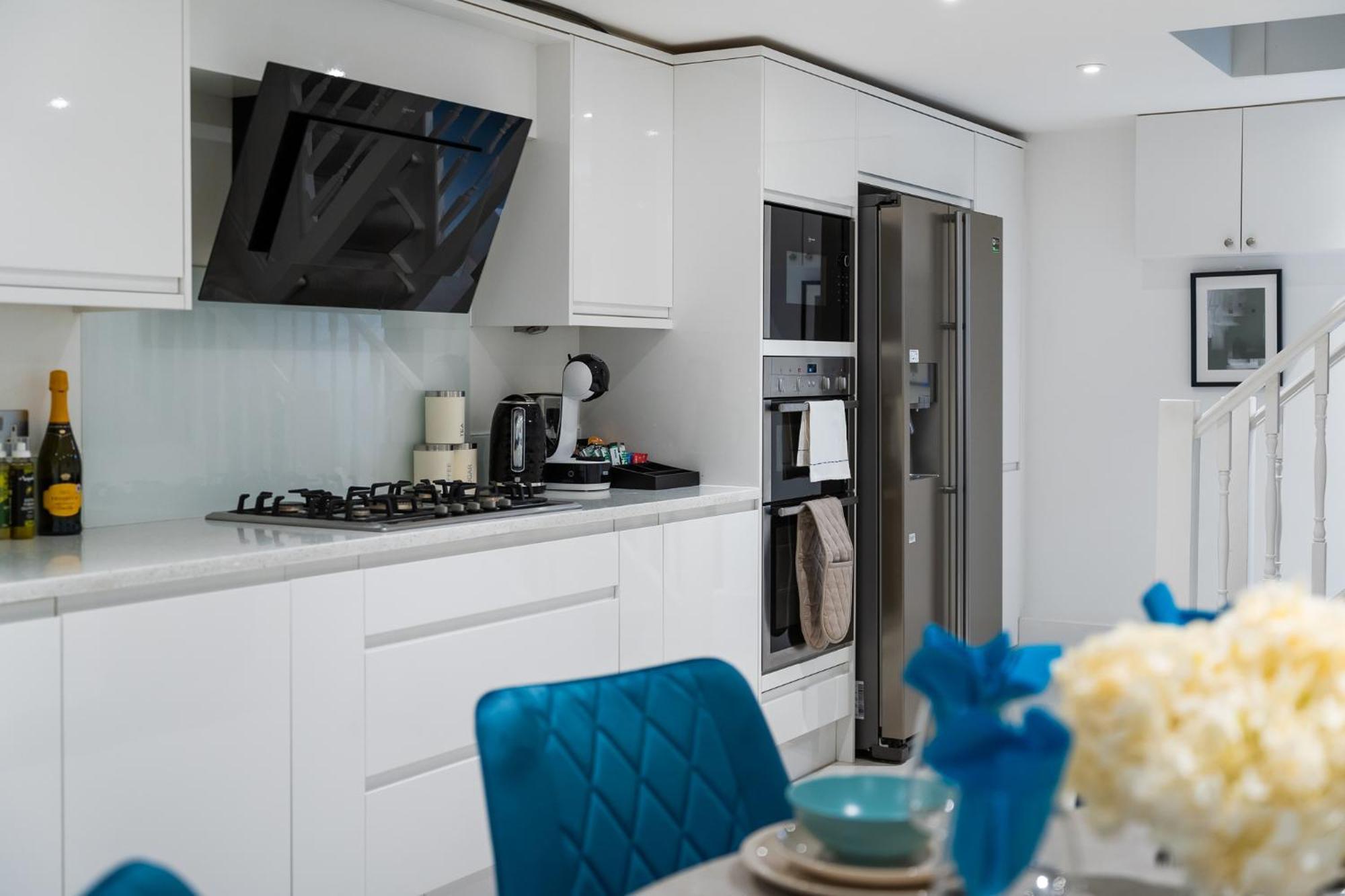 4br 2ba House By Livestay Short Lets & Serviced Near Oxford Circus With 2 Private Patios