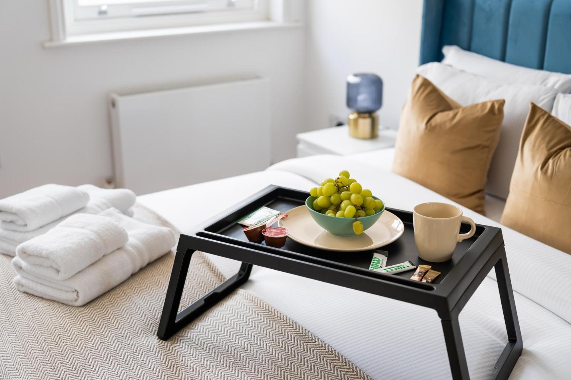 Semesterbostad 4br 2ba House By Livestay Short Lets & Serviced Near Oxford Circus With 2 Private Patios