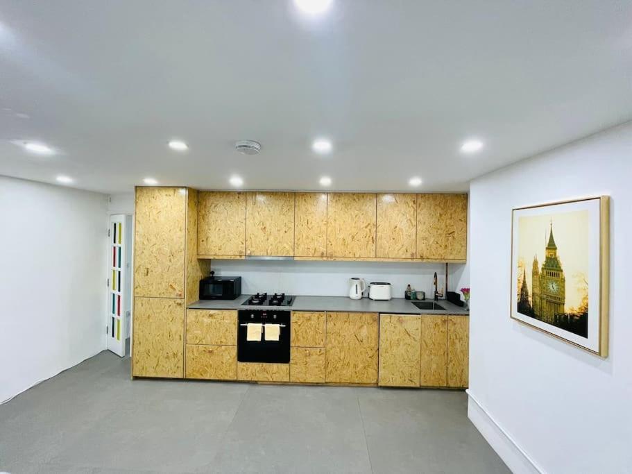 Beautiful House In Little Venice Holiday home *