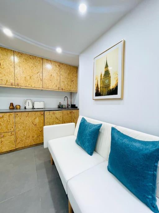 Beautiful House In Little Venice Holiday home