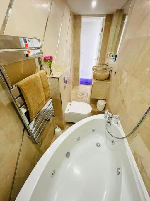 Holiday home Beautiful House In Little Venice London