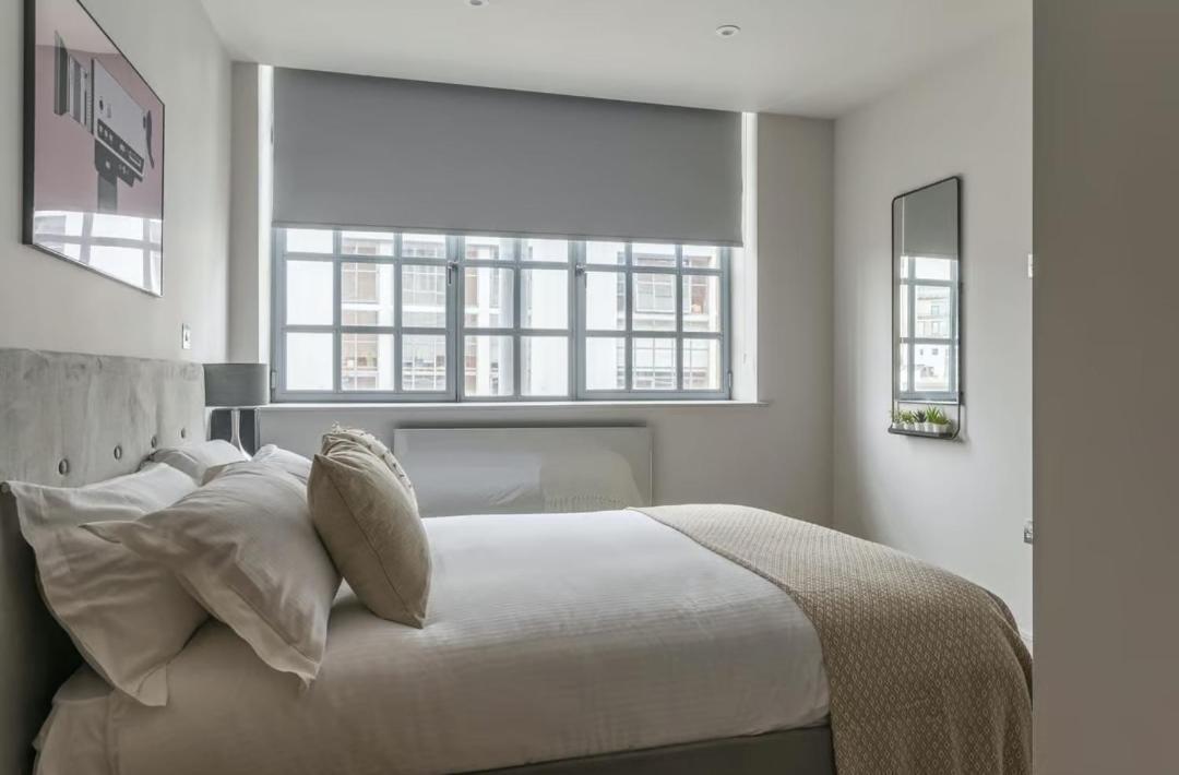 Lägenhet Elegant 2-bedroom Flat Near Bridge - Perfect Location With Easy Access