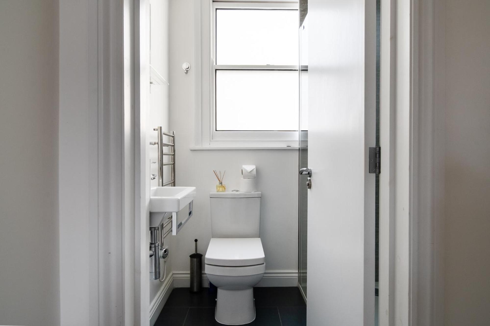 Semesterbostad 4br 2ba House By Livestay Short Lets & Serviced Near Oxford Circus With 2 Private Patios